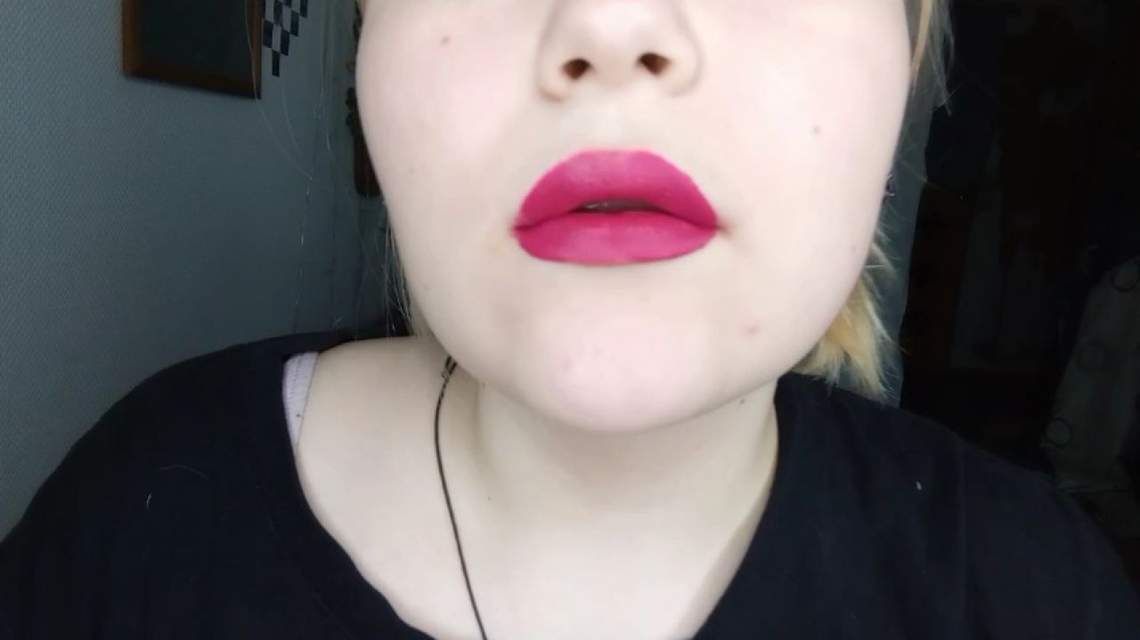 PINK  LIPS