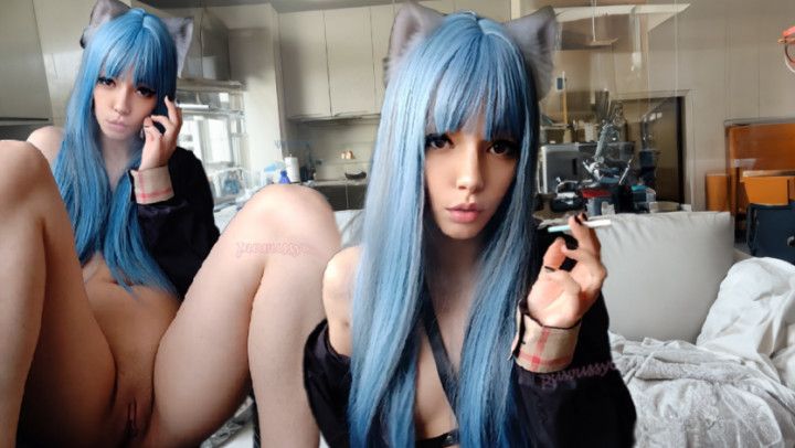 Alt Girl smoking and showing her pussy