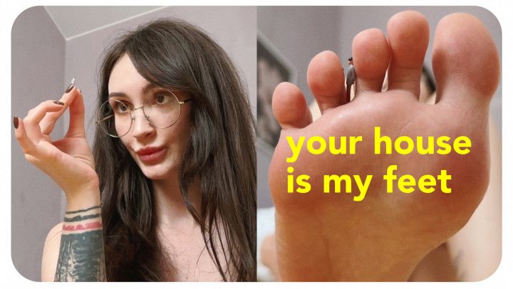 Giantess wants you at her feet