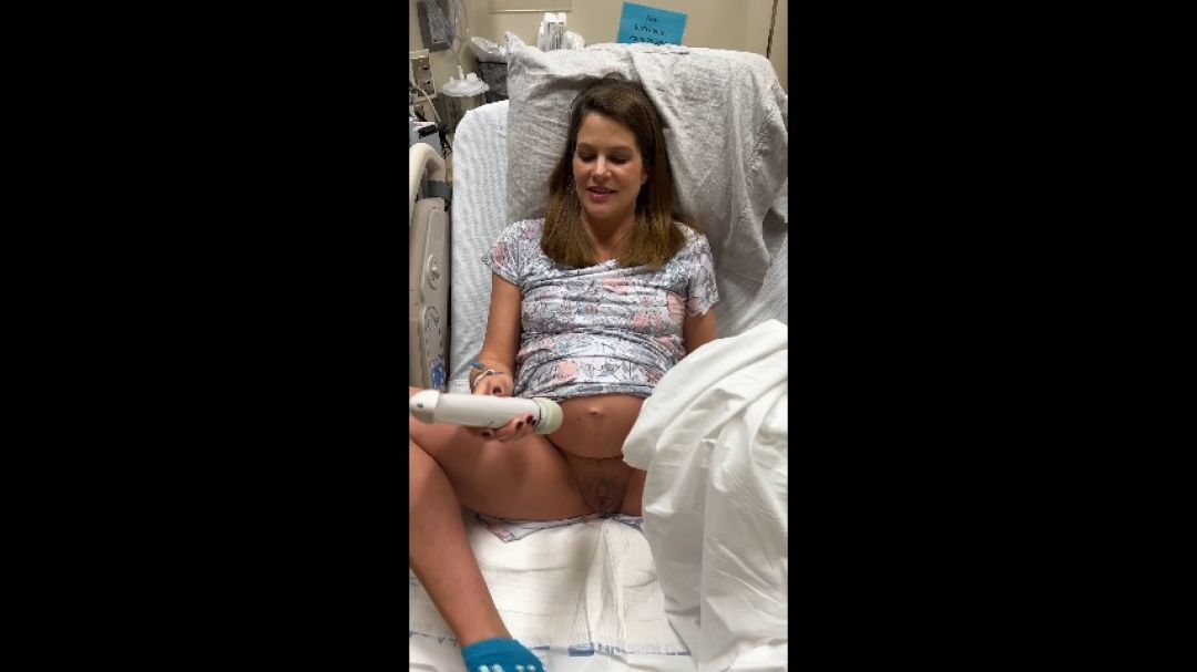 Pregnant Squirting Orgasm Giving Birth in Hospital