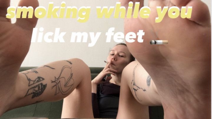 SMOKING SIG AND SPREADING LEGS