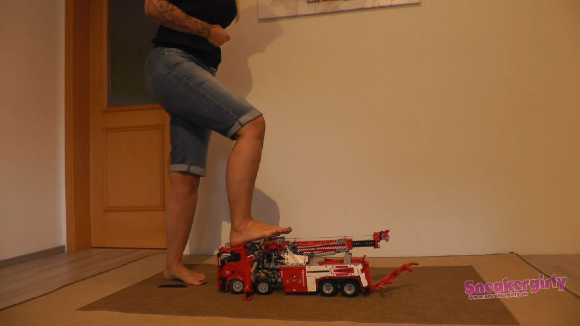 Akira - Very Big Toy Car - Crushing Barefoot