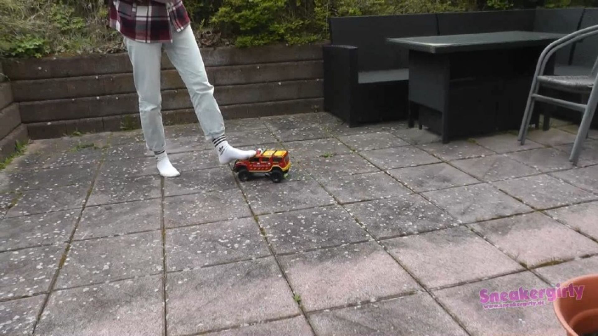 Doro - Fire Toy Truck Crush with Socks and Shoes