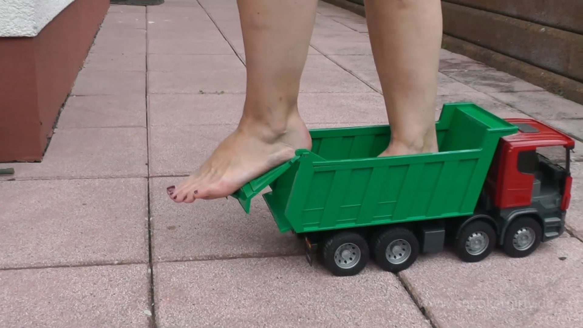 Akira - Heavy Big Toy Truck CrushBarefoot and with Shoes