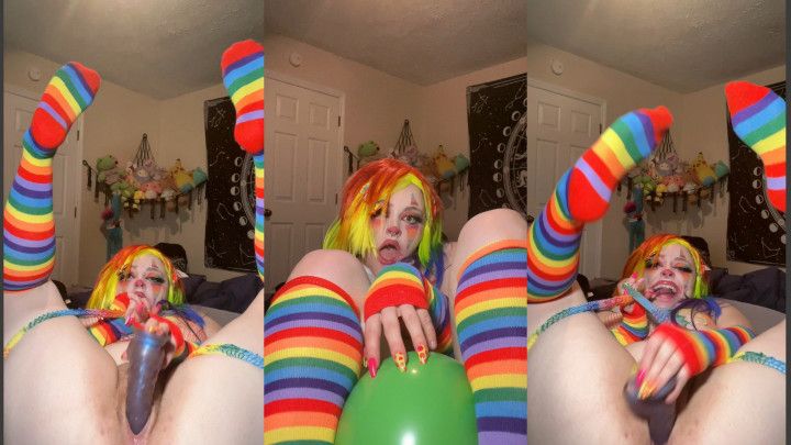 Rainbow Clown Slut Fucks Clussy Till Cum