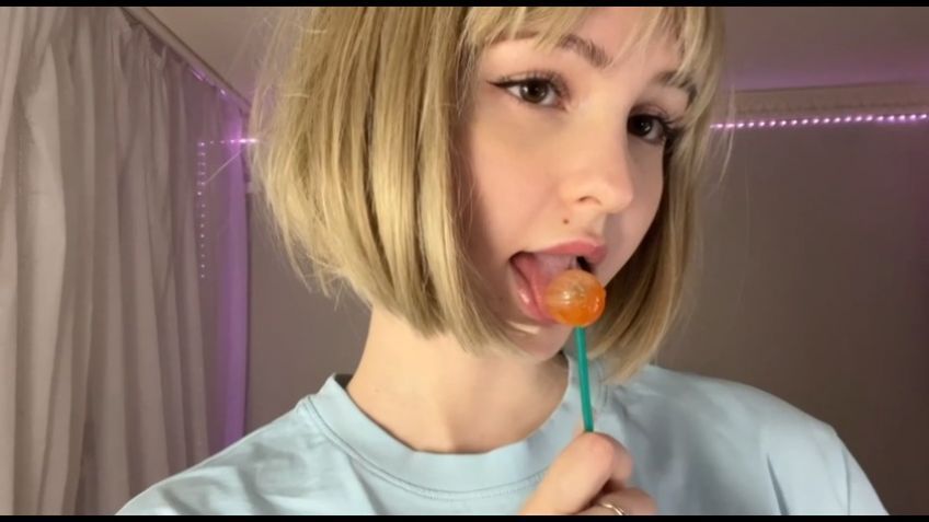 Sucking my Lolipop