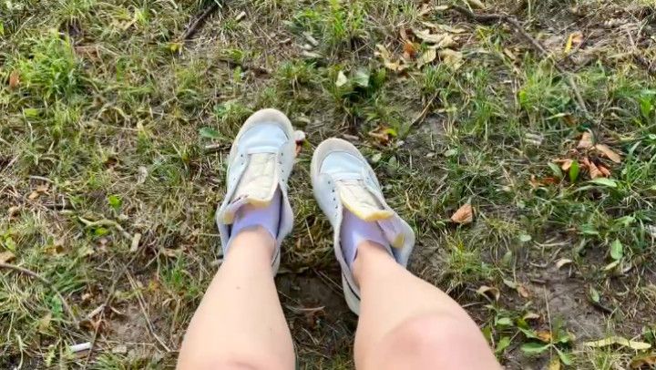 MY LACES WENT MISSING DURING THE WALK