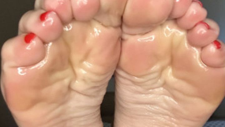 JOI, foot fetish, extra oiled