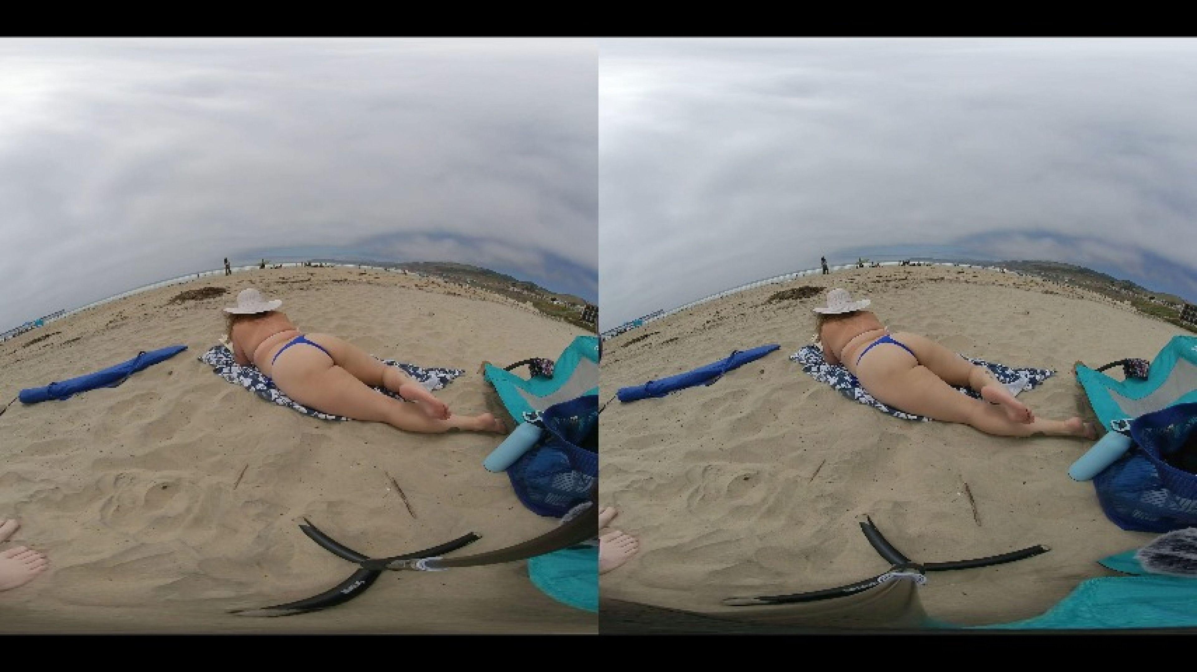 Sunbathing on the beach VR180 3D