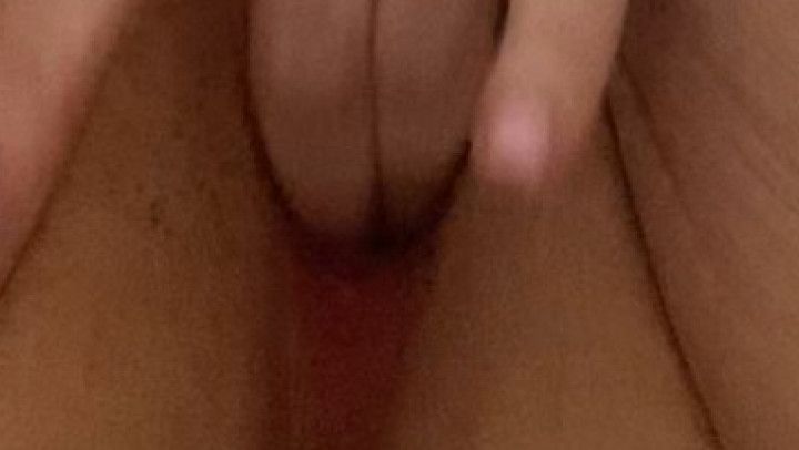 BBW fingering, dildo, vibrator first time squirting ever