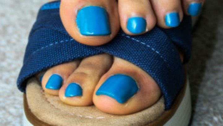 Footjob with blue nails