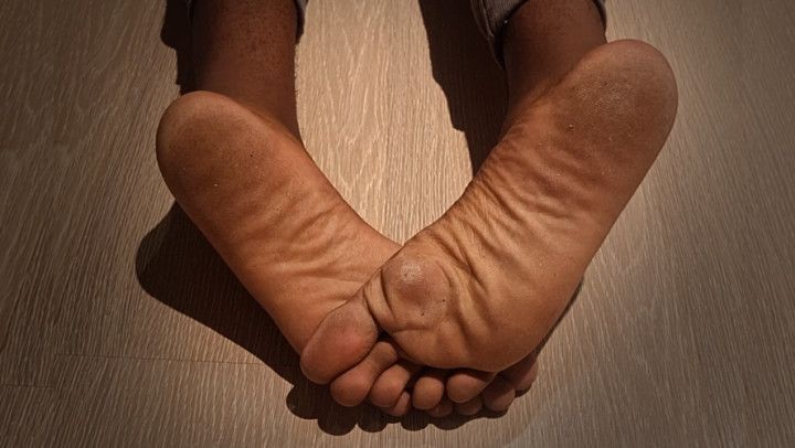 Candid Feet of a young guy
