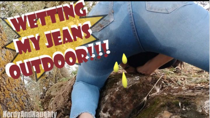 Wetting my jeans outdoor