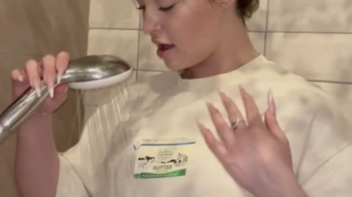 Your girl makes her t-shirt see-through in the shower