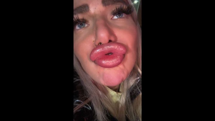 Lip smelling sniffing chav bimbo blonde close up fake lips