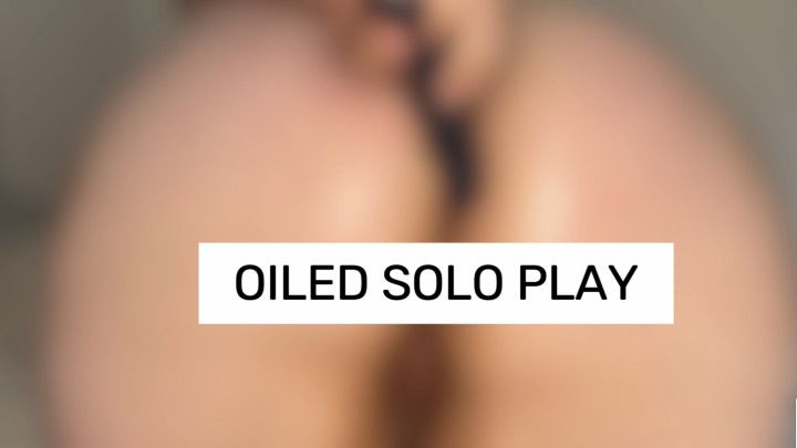 British BBW oils up and plays