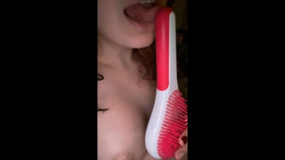 Sucking off a hairbrush