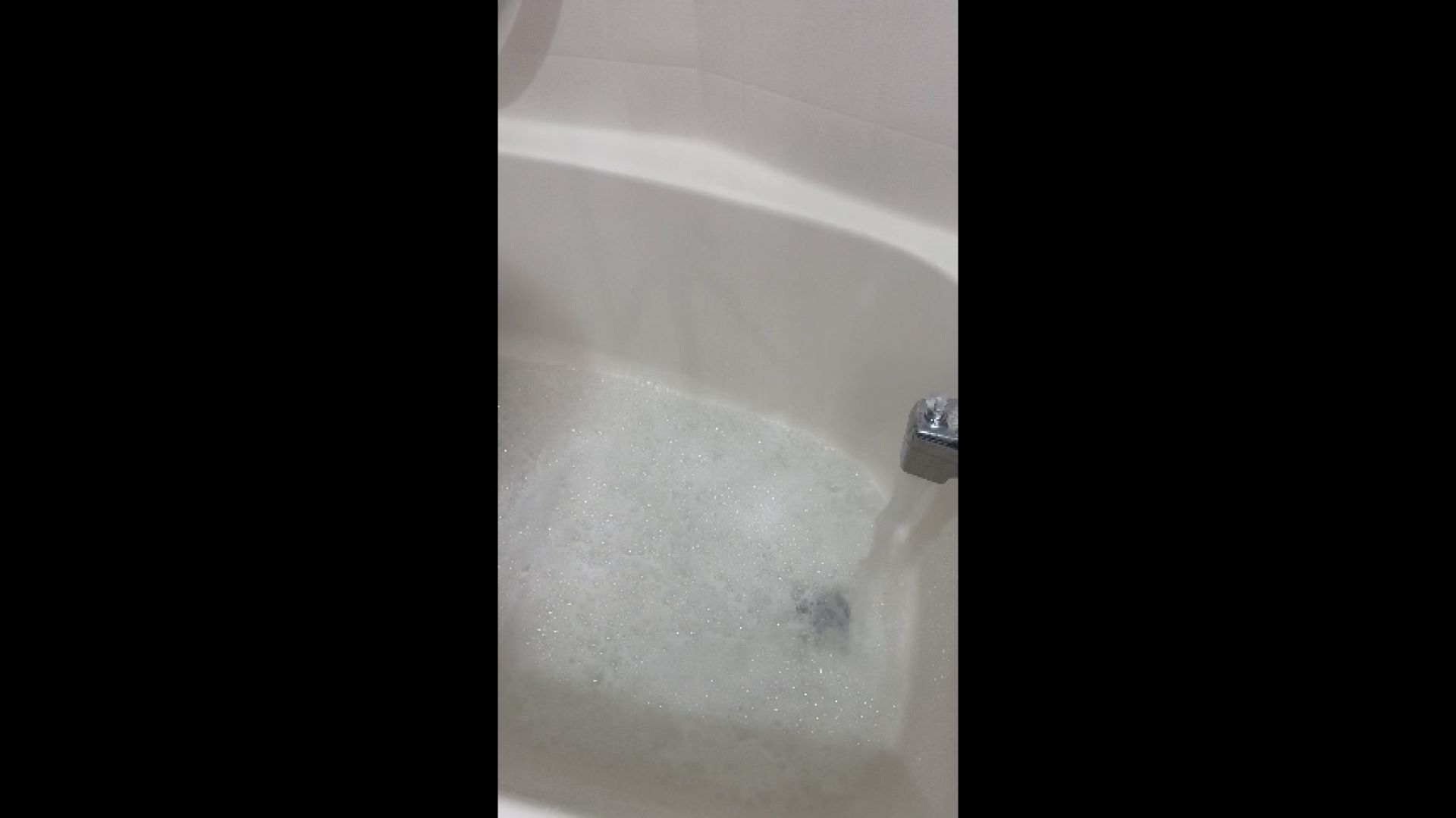 My First Bathtub Faucet Masturbation