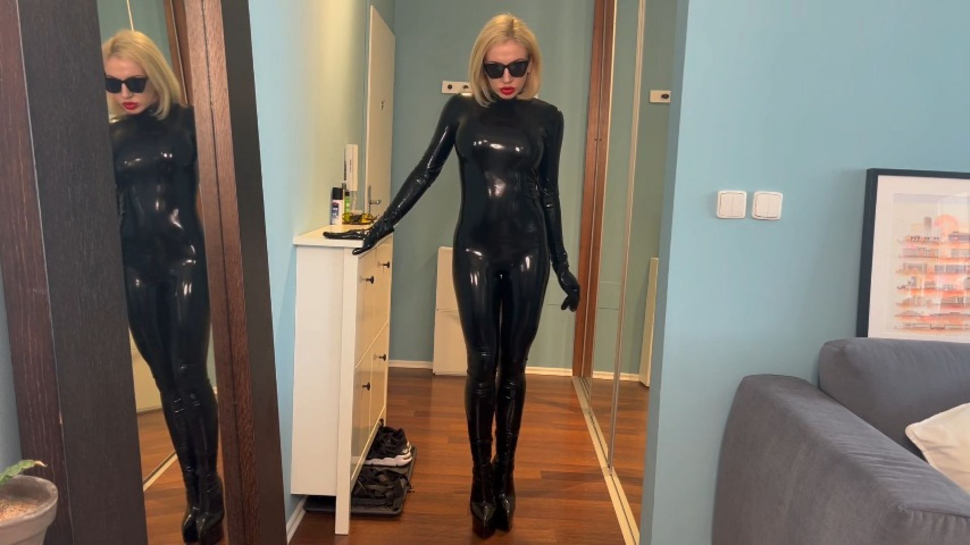 I'm wearing latex catsuit