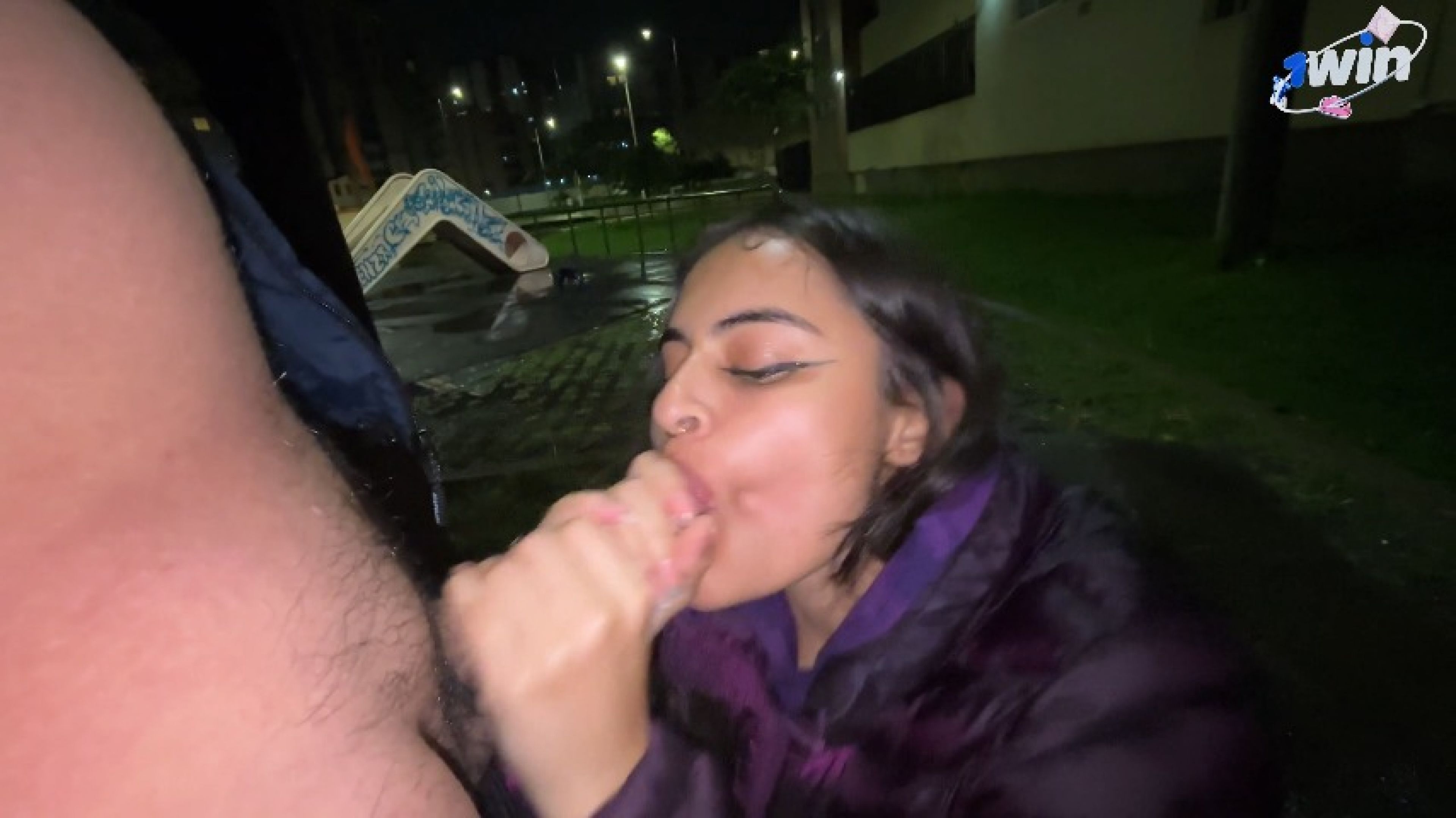 stranger gives me a blowjob in a park and we are discovered