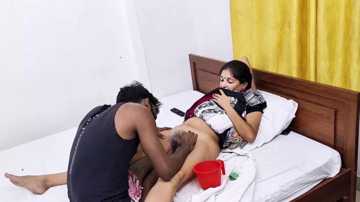 Indian MILF Pornstar Pussy Shaved By Lover For Hot Sex