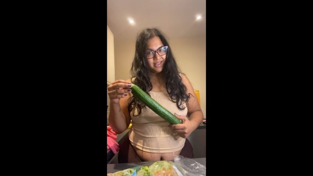 Horny BBW Squirts All Over Thick Cucumber in the Kitchen