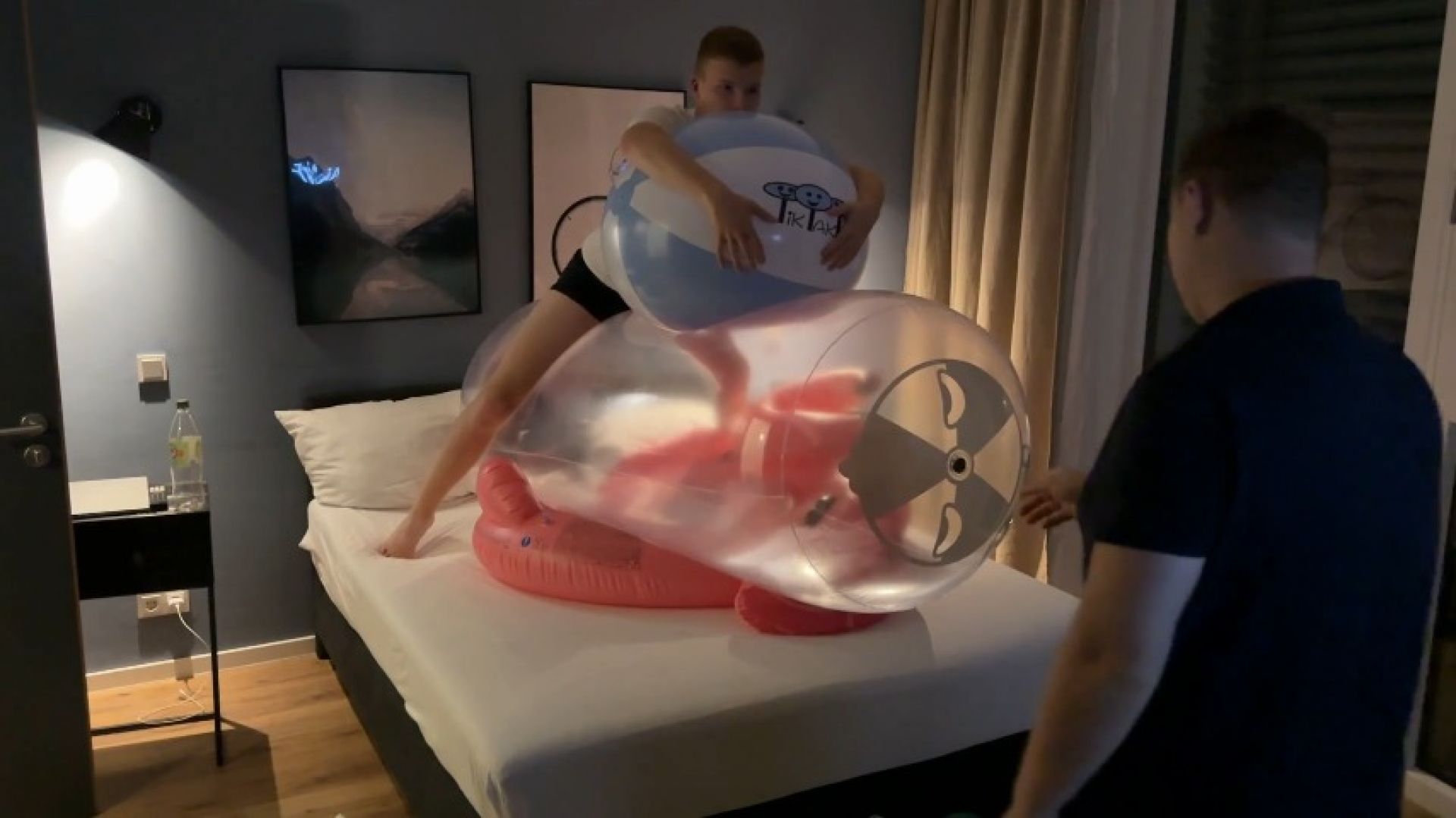 Popping all Inflatable Roll and Beachballs in a Hotel