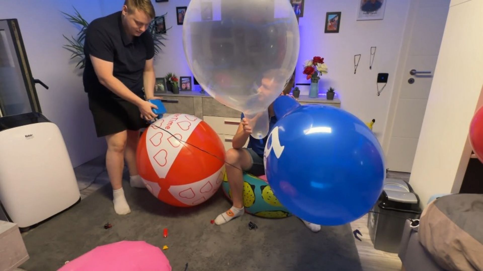 Beachball Pump to Pop with ballons