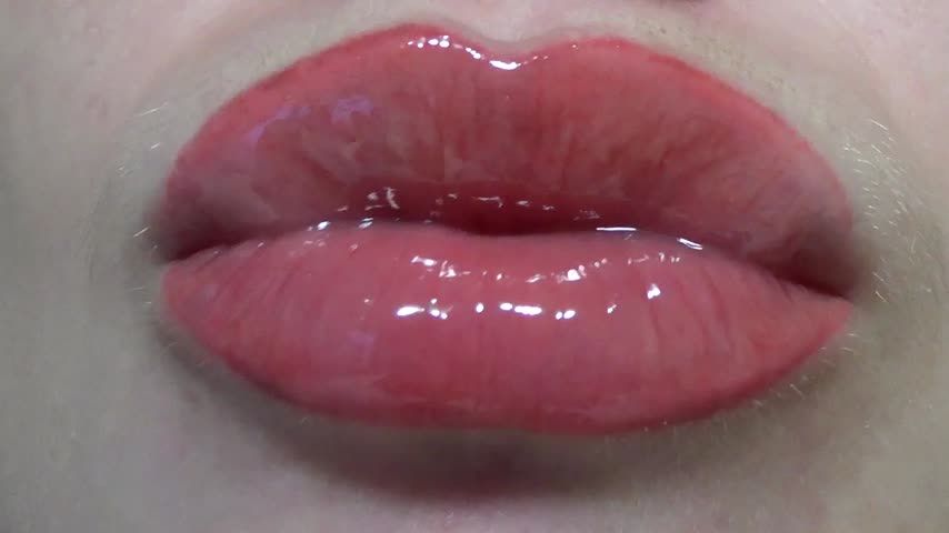 Lips fetish! Kissing! Lips gloss! Lip sm