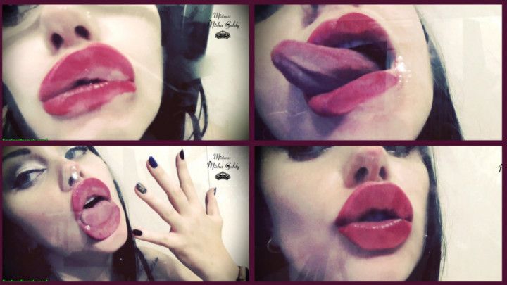 Red Lips Prints on Glass &amp; Frenchkissing