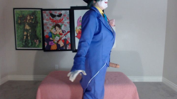 LADY Joker manspreading! Rule 63