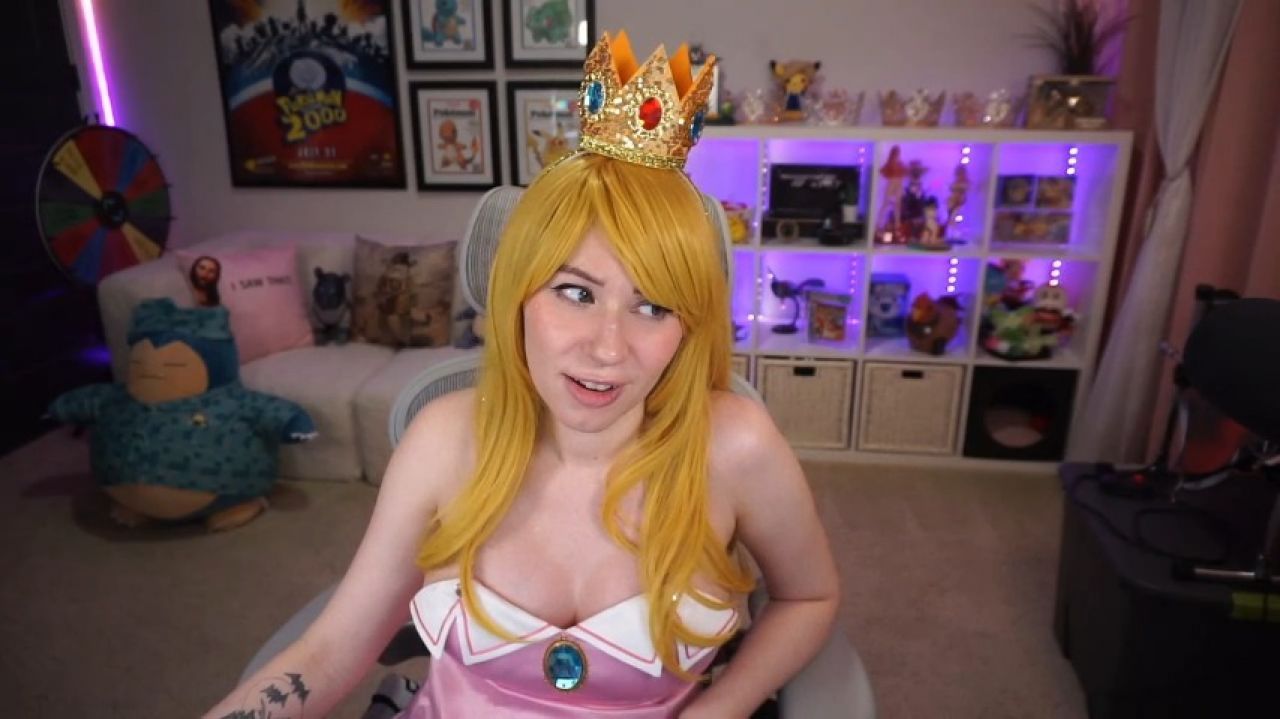 MV Live - Reading the Princess Peach story to you