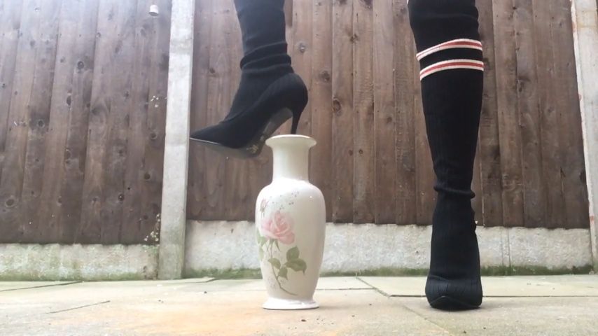 Arikajira Vase Crush In Thigh High Boots