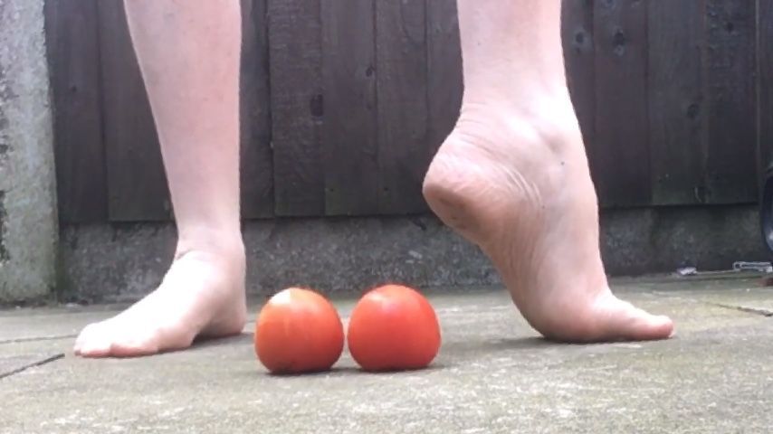 Arikajira Splosh Crush Tomato Bare Feet