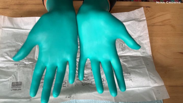 How To Don Sterile Surgical Gloves