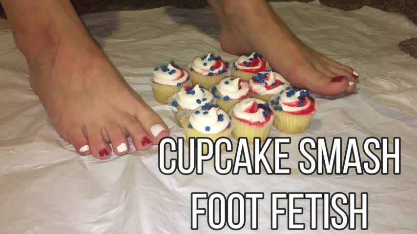 Cupcake Smash Foot Fetish V935