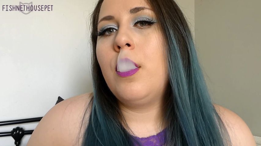 Purple Lipstick Smoke