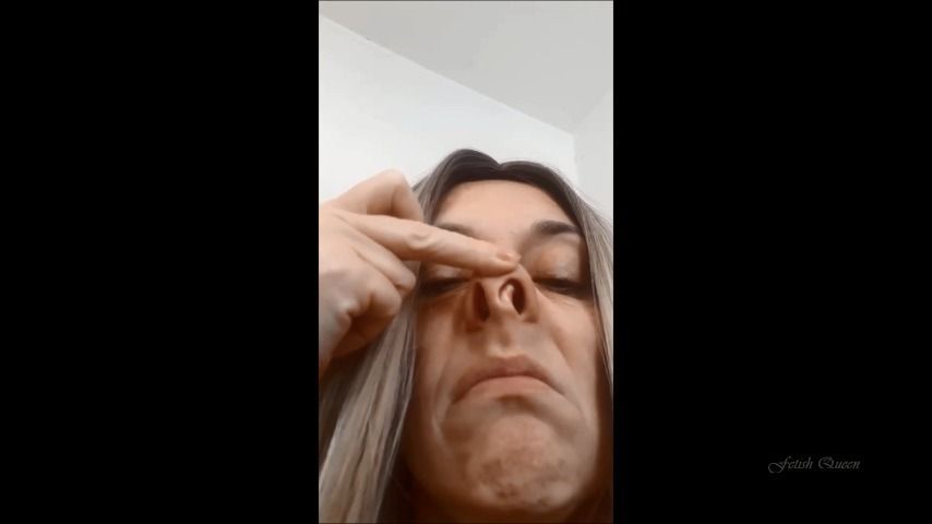 Nose play filmed on phone