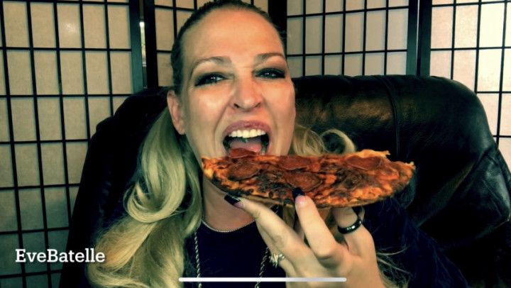 MILF Goddess Eating Pizza Loudly