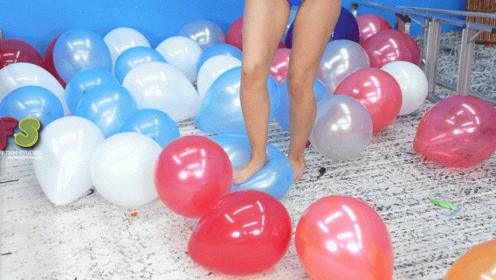 Bunny Stomps Balloons with Her Feet 4K