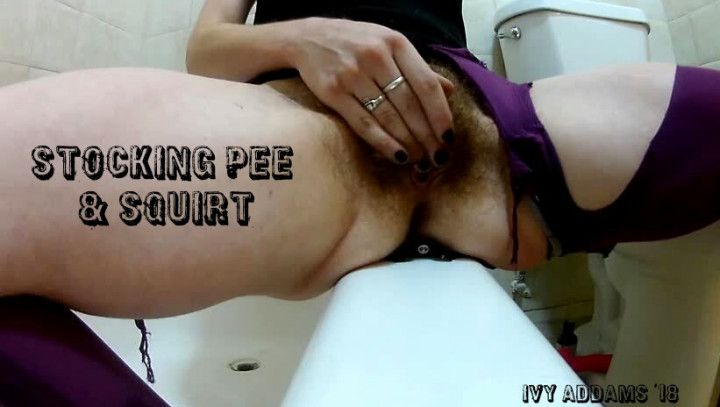 Stocking Pee &amp; Squirt