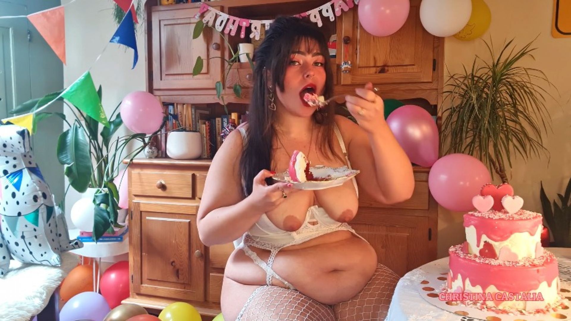 YOUR FAT GF EATS ALL YOUR BDAY CAKE + BURPING A LOT