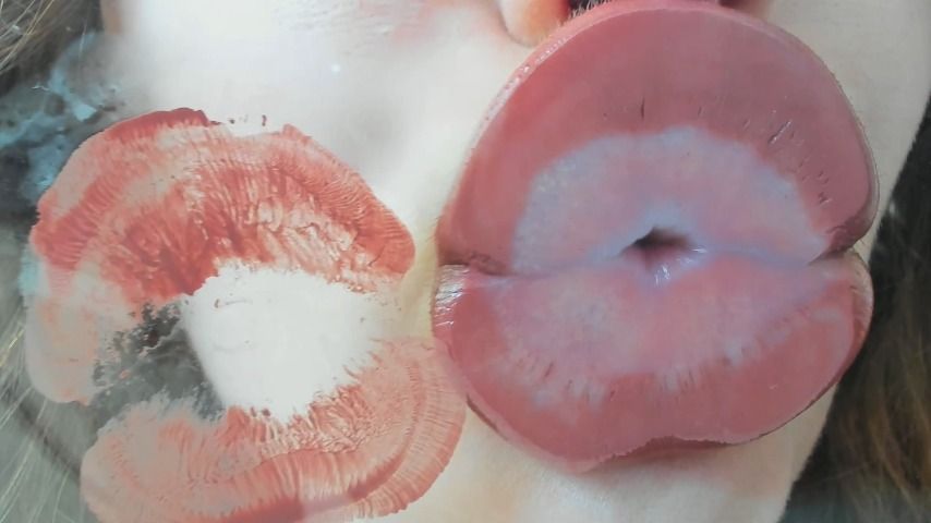 Choco lips mark