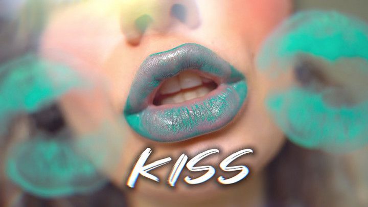 Minty naughty noisy kiss