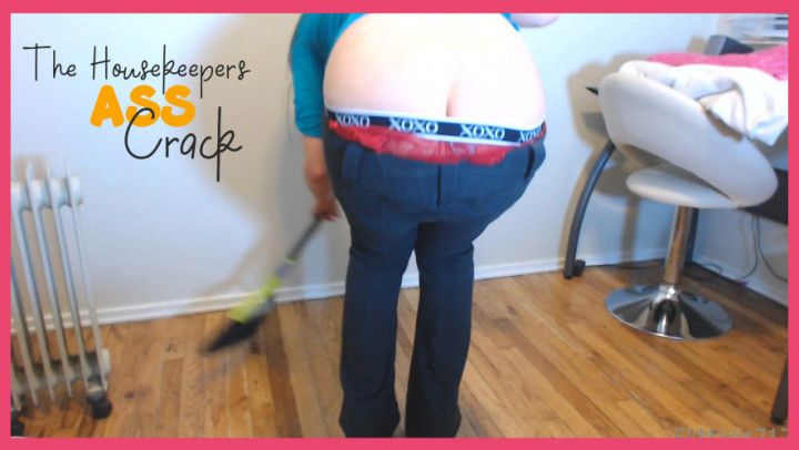 The Housekeeper's Ass Crack HD