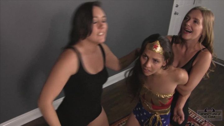 Wonder Woman Beatdown