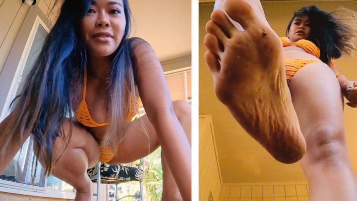 GIANTESS VACATION - SHRUNKEN POV