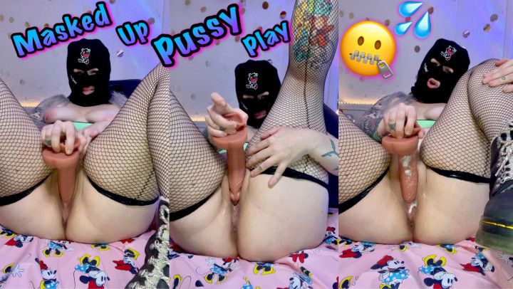 Masked Up Pussy Play