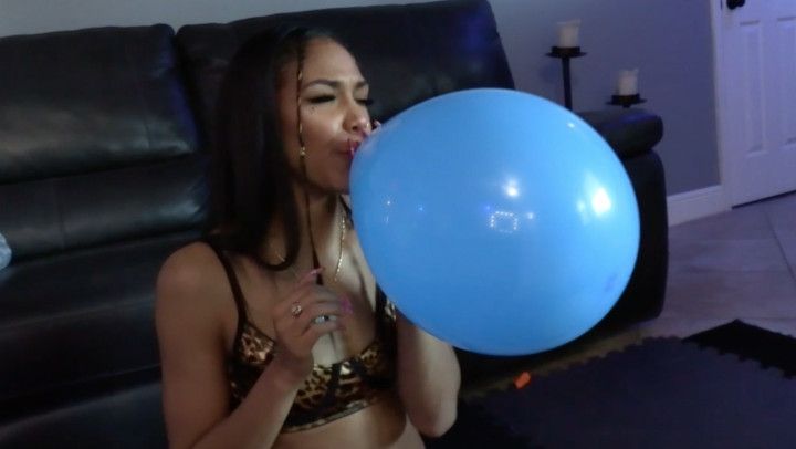 Honey Dew - Balloon Blowing &amp; Popping