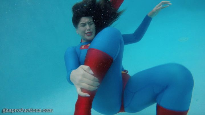 Megan - Superheroine Swimming Training